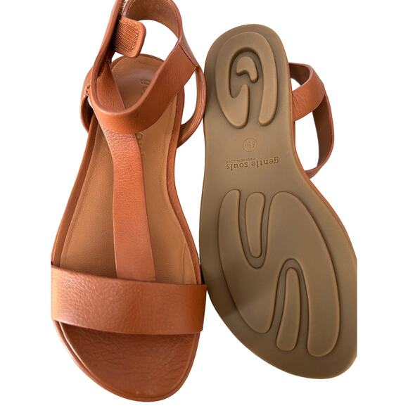 Gentle Souls by Kenneth Cole Women's Strappy Flat Sandal – SZ 5.5 M Shoes - Picture 7 of 7